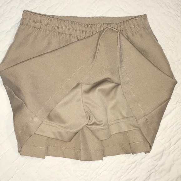 Little girls sz 5 Chaps skirt with shorts - Picture 4 of 4